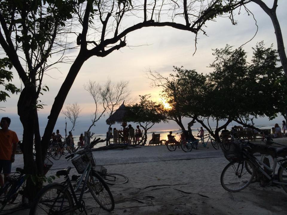 珊瑚海岸酒店 吉利特拉旺安 外观 照片
